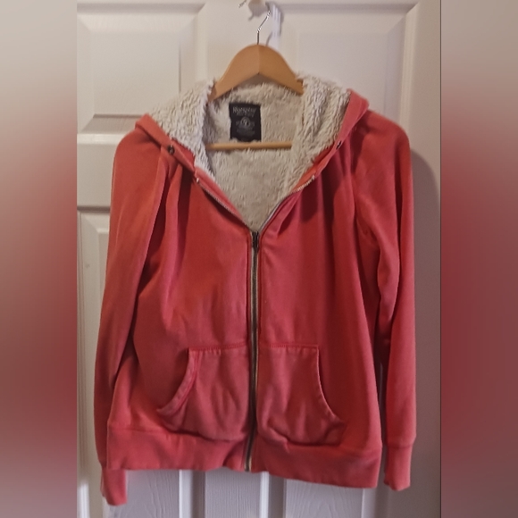 Sweater - Picture 1 of 3